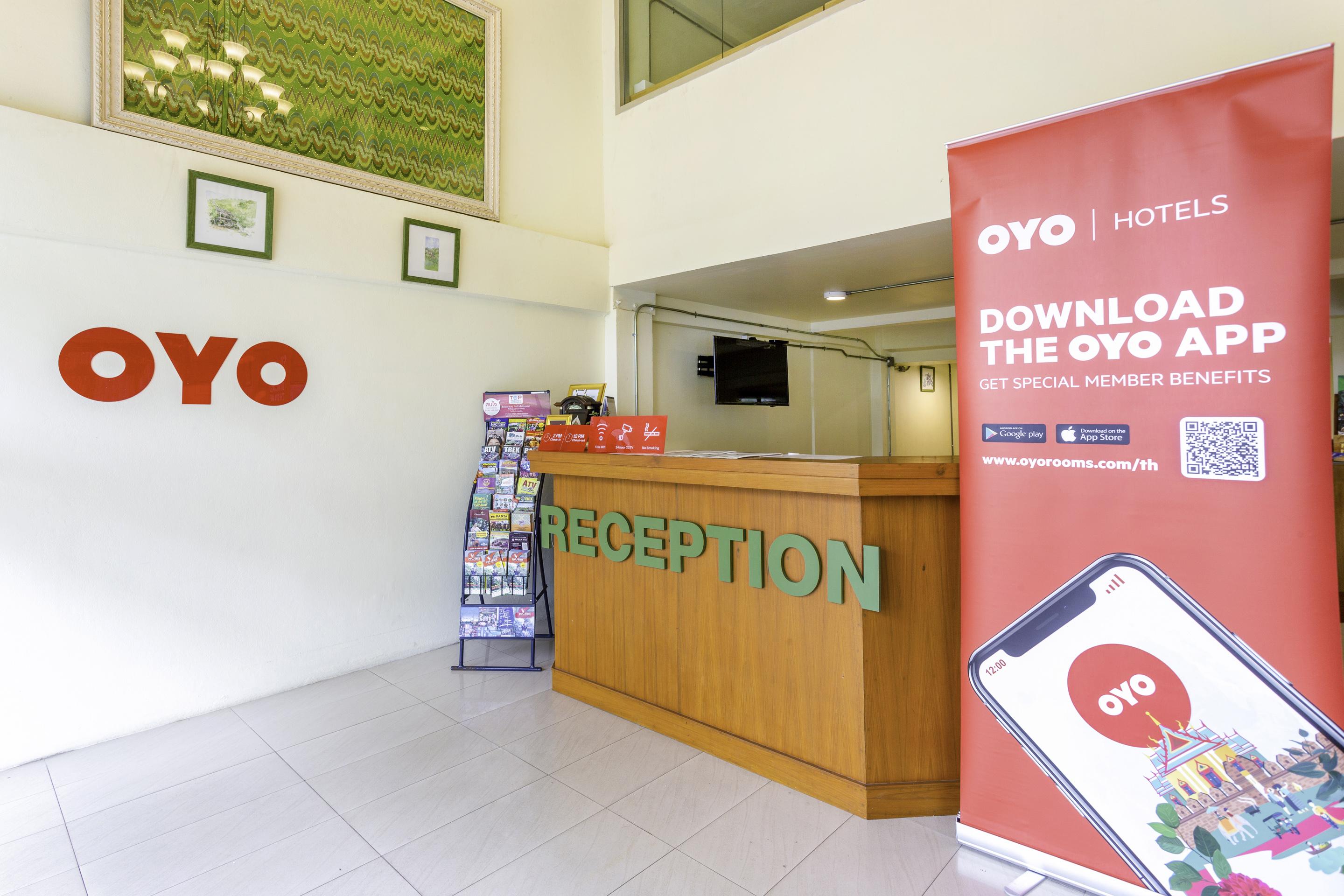 Oyo 928 Leaf Hostel Чиангмай Екстериор снимка