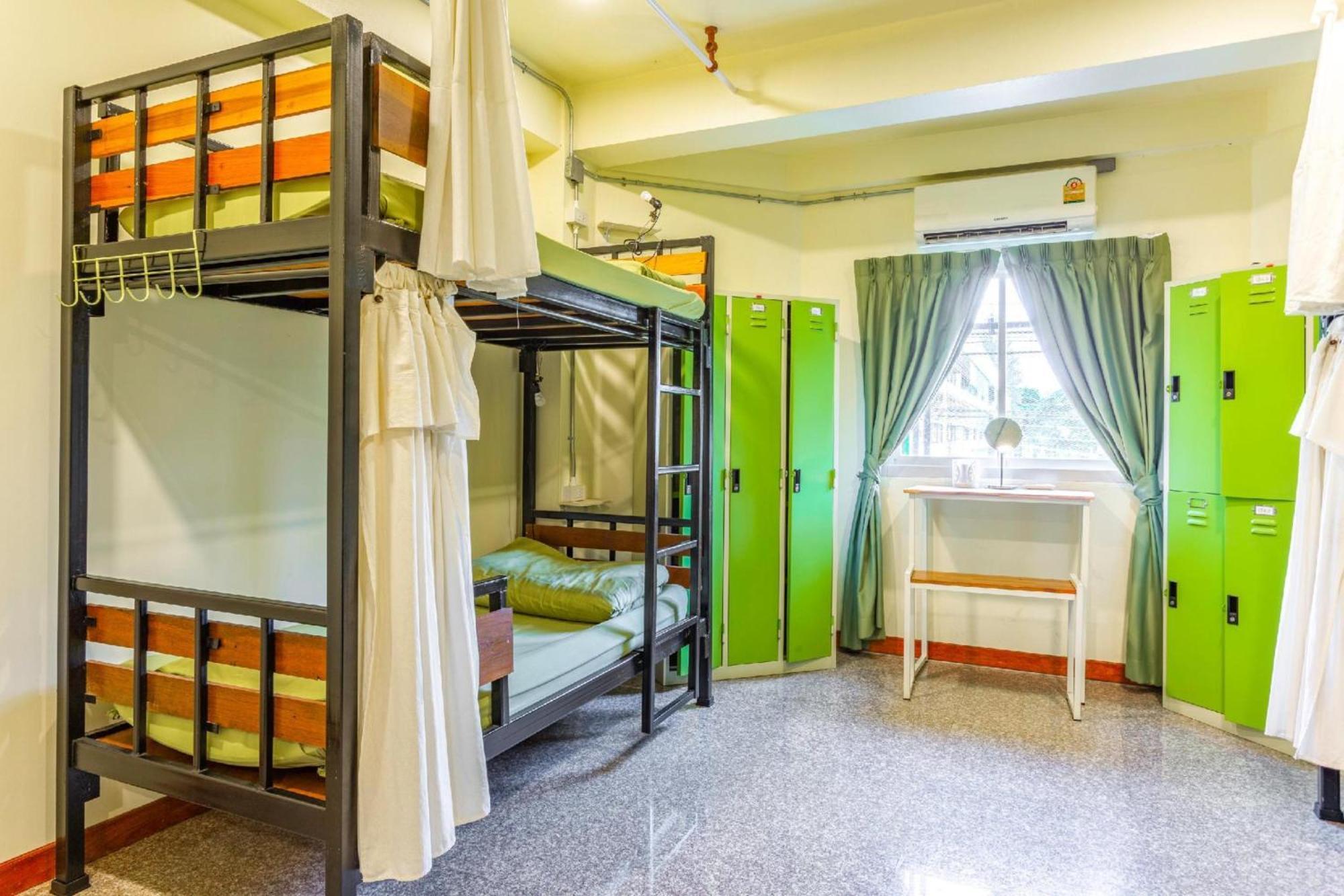 Oyo 928 Leaf Hostel Чиангмай Екстериор снимка
